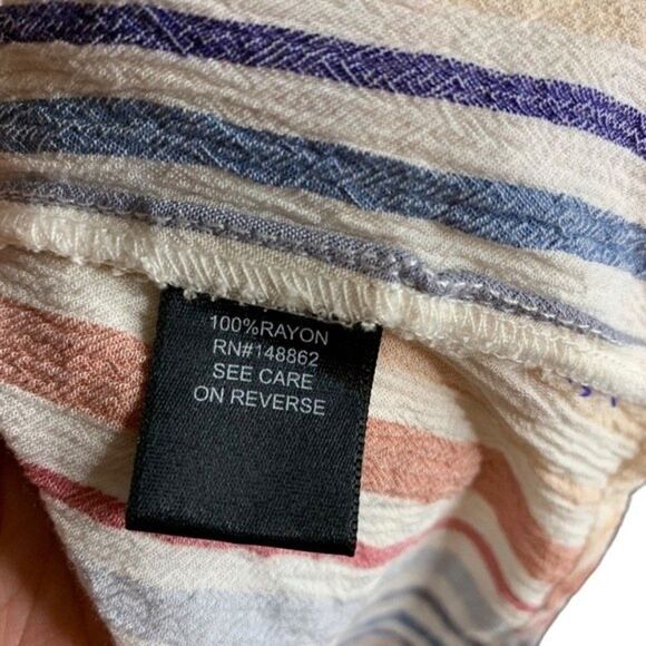 Torrid Ivory Striped Pullover Tank Top with Neck Tie Detail Size 4x 26 - Picture 7 of 9